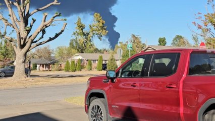 Intense smoke cloud from massive fire at Marck Recycling Center filmed from nearby home