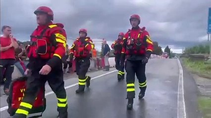 Esondazione dell'Elsa: macchine e camion sommersi dall'acqua