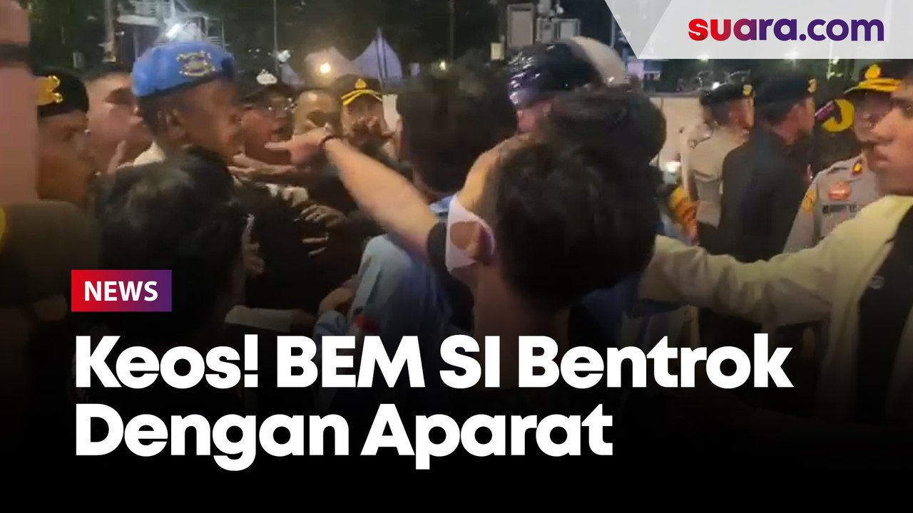 Keos! BEM SI Bentrok Dengan Aparat Saat Demo Di Patung Kuda