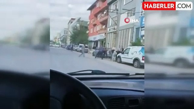 Bursa'da Esnaflar Arasında Kavga: Cadde Ringe Döndü