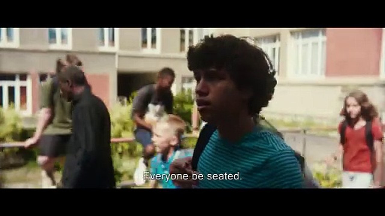 Le Panache Trailer OmeU