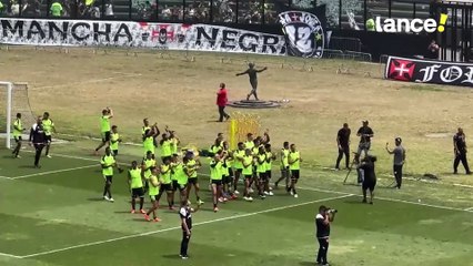 Télécharger la video: Vasco faz treino aberto e finaliza preparação para Copa do Brasil