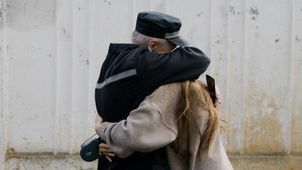 Ce Russe a passé 19 mois en prison à cause d'un dessin anti-guerre de sa fille