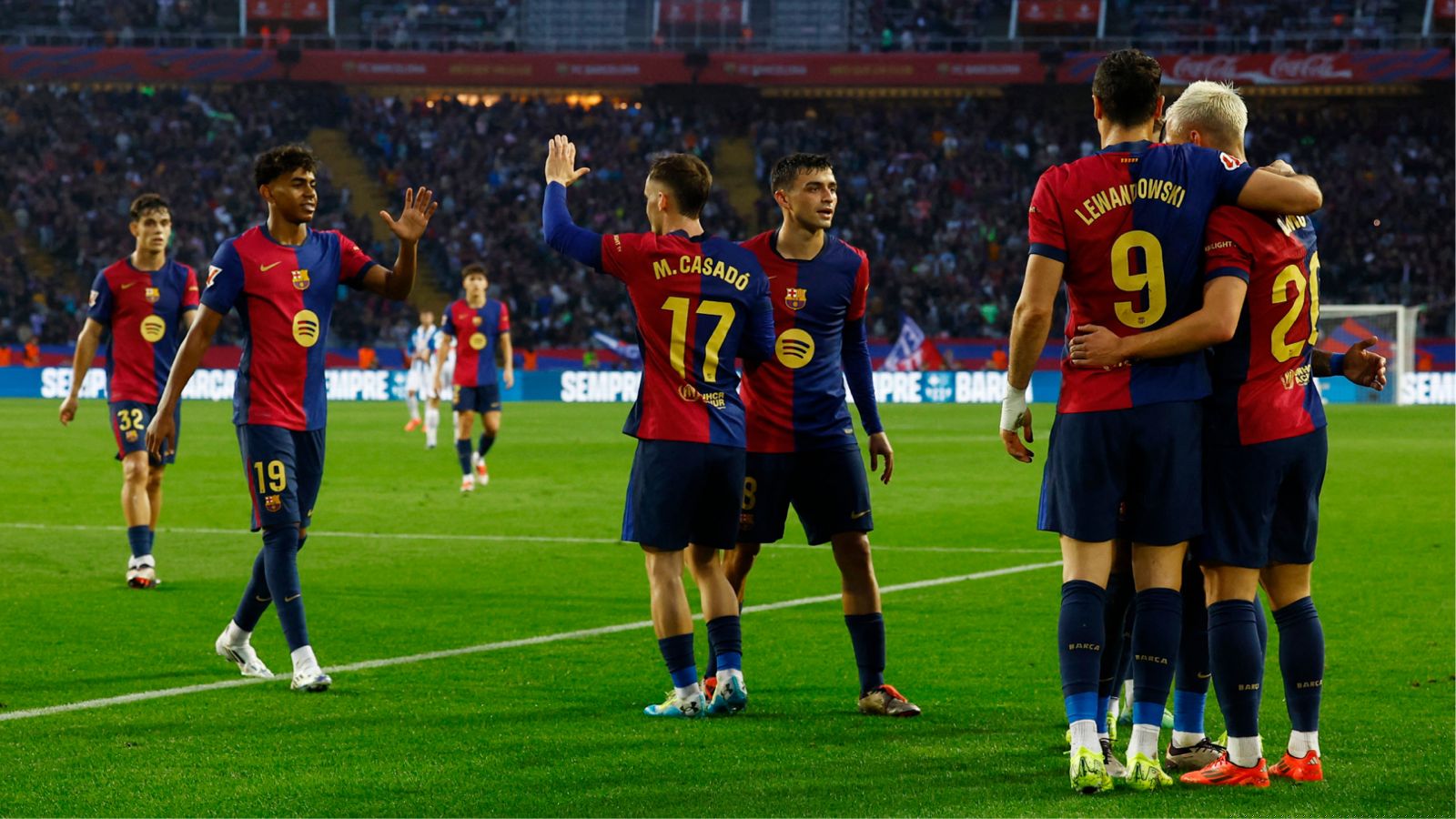 Dani Olmo presented as Barcelona player.mp4