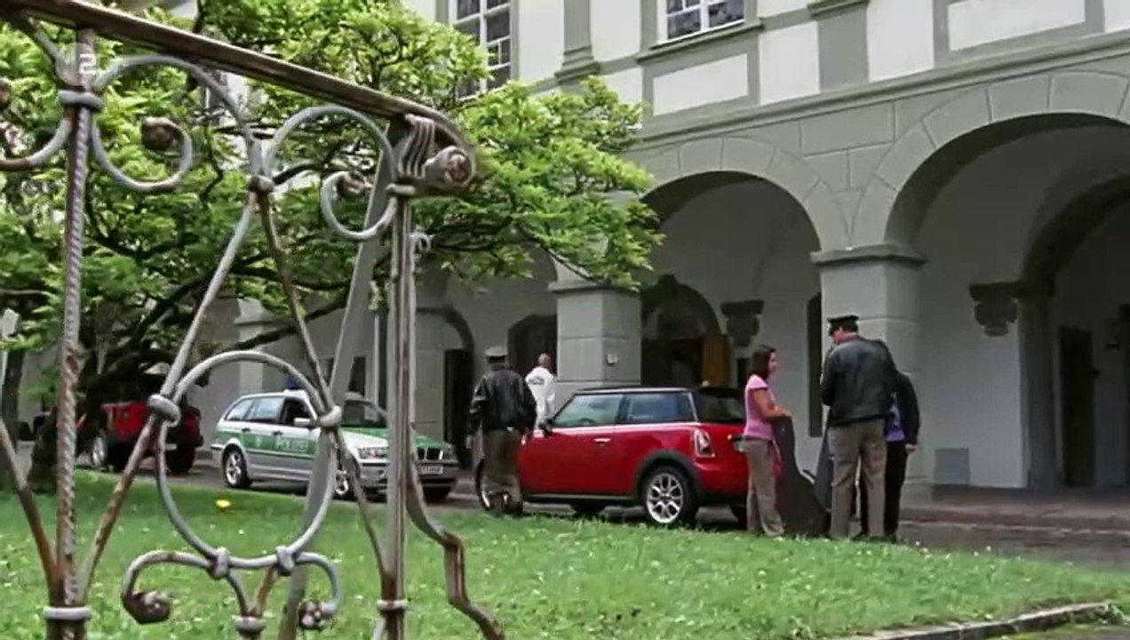 Die Rosenheim-Cops (145) Staffel 8 Folge 19 - Der Tod aus dem All