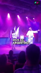Dios es Argentino. Humor e ingenio en un gran espectáculo.