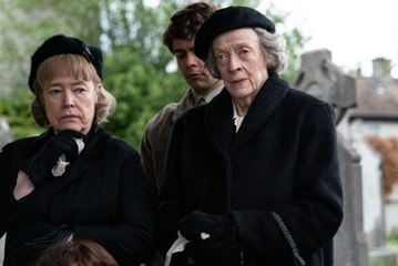'El club de los milagros', última película de Maggie Smith