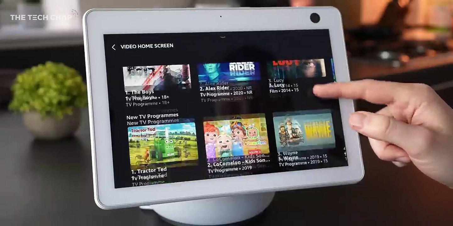 Echo Show 10 REVIEW This is creepy. The Tech Chap video Dailymotion