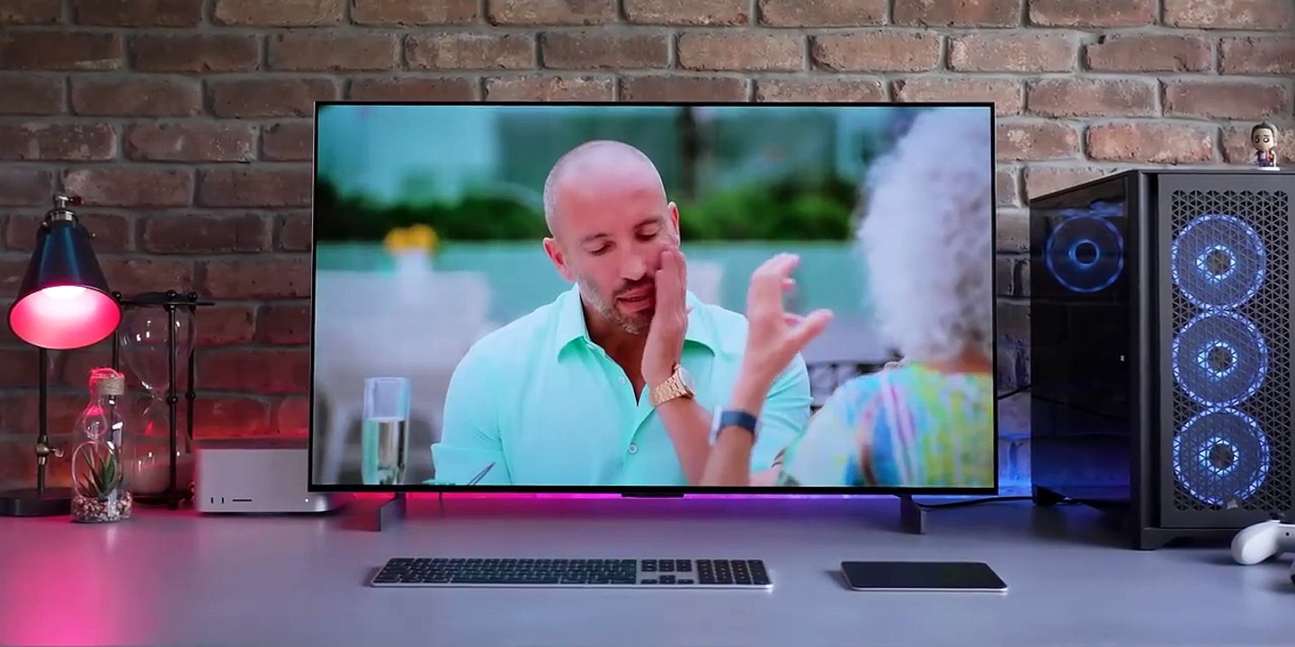 Switching to a 42inch LG C2 OLED TV as a Monitor! video Dailymotion