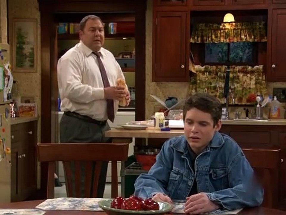 Still Standing S01E22-Partyalarm