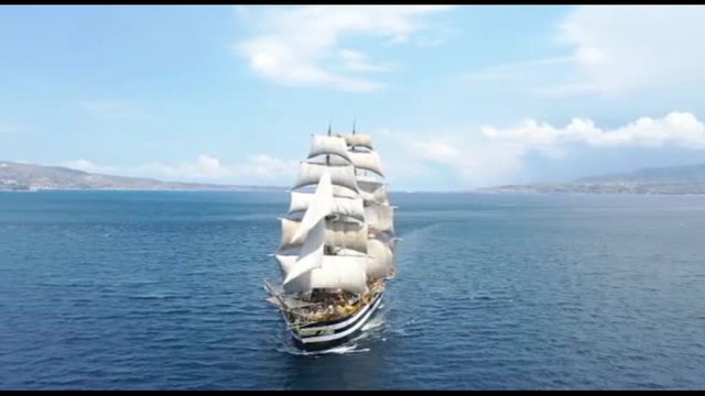 Il Tour Mondiale di Nave Amerigo Vespucci arriva a Singapore