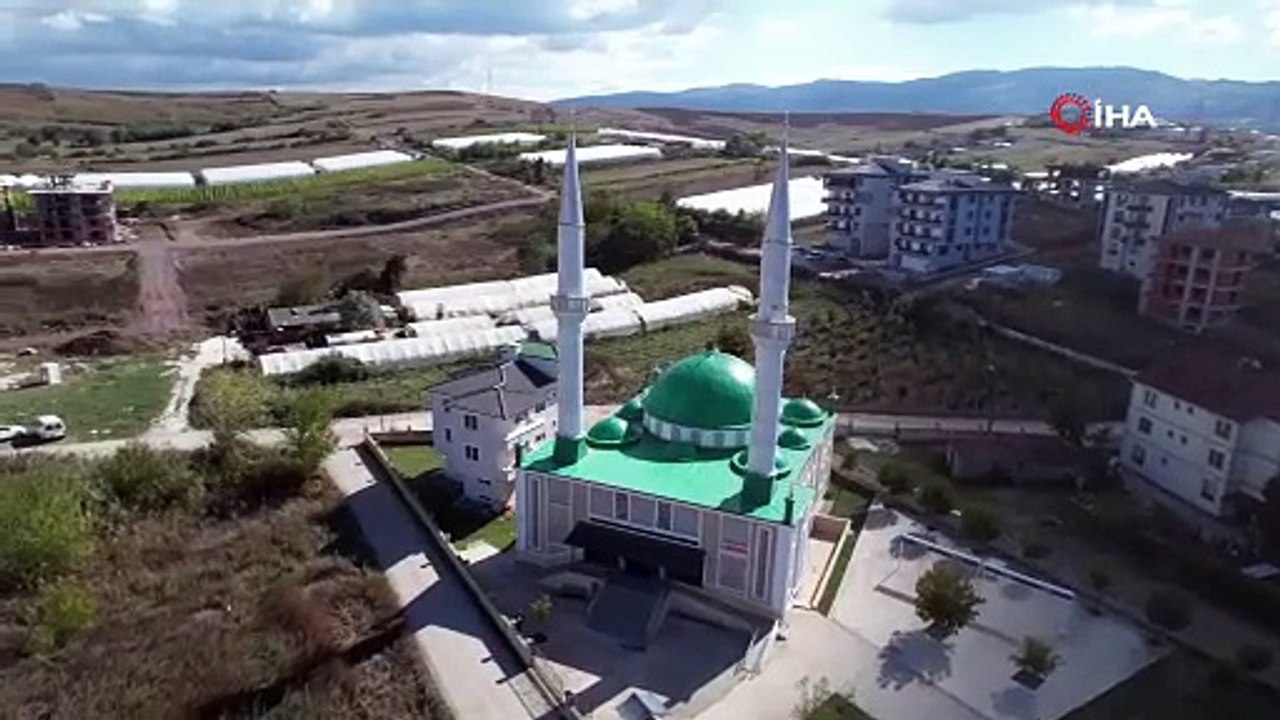 Bu kadar da olmaz dedirten görüntü! Bakın camiden ne çaldılar