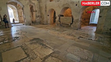 'Noel Baba'nın ayak bastığı mozaik kapatıldı