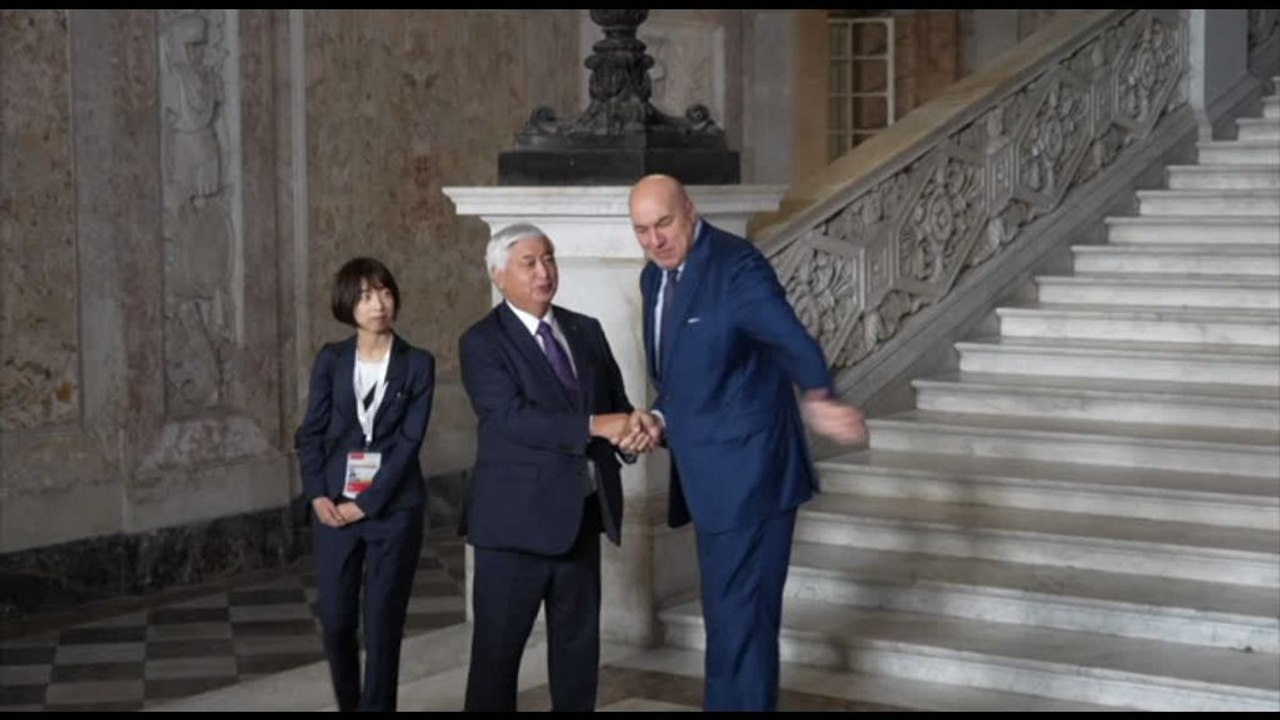G7 Difesa, Crosetto incontra collega giapponese: "Prezioso colloquio"