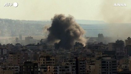 Libano, Israele colpisce la periferia sud di Beirut