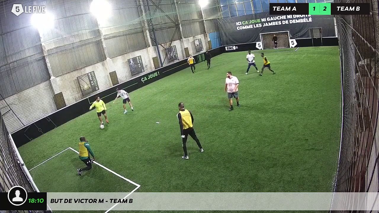 But de Victor M - Team B