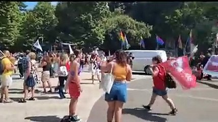 Pride Abruzzo: la sfilata in partenza dalla villa comunale di Chieti