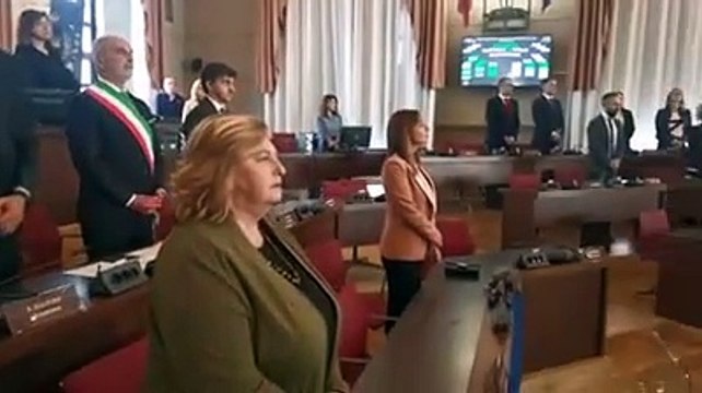 L'inno nazionale per la consegna del Ciatt? e del Delfino d'oro (video di Giampiero Lattanzio)