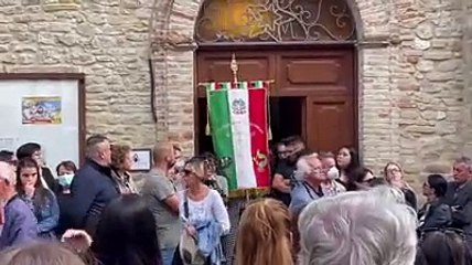 Lo straziante addio al piccolo Francesco