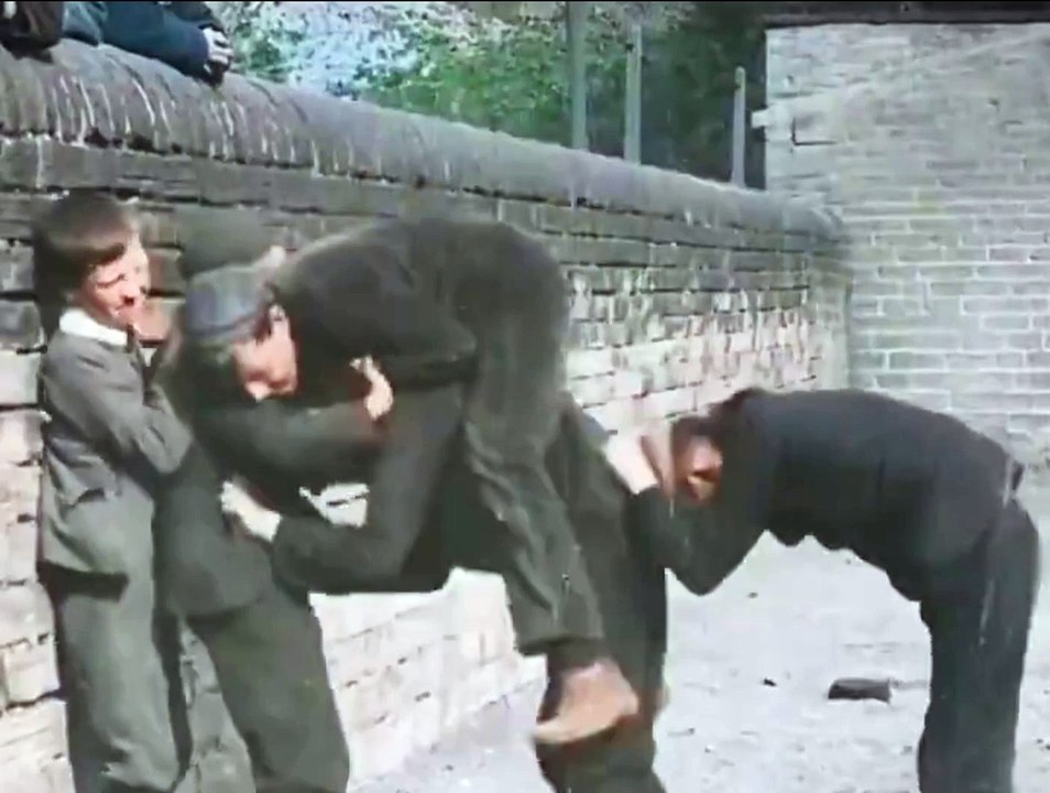 Kids playing in England, 1920.