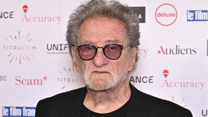 GALA VIDEO - Eddy Mitchell en sortie mondaine avec Muriel, sa discrète épouse depuis 44 ans