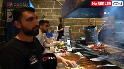 Diyarbakır'daki Festivallerle Ciğer ve Kadayıf Satışları İkiye Katlandı