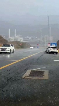 UAE: Orange, yellow alerts issued as rains hit some parts of country