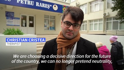 Moldovans react to voting on EU future amid fears of Russian meddling