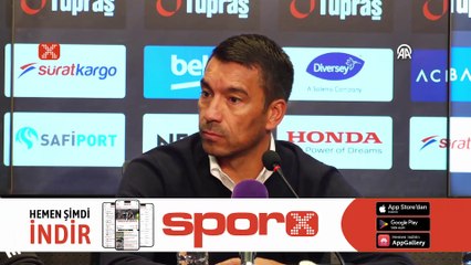 Van Bronckhorst: "Şampiyonluk konuşmak için henüz erken"