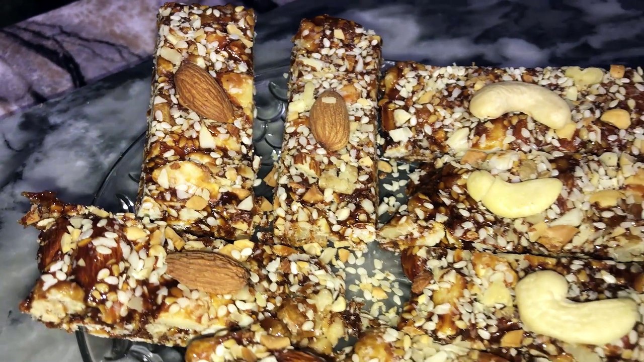 Dry Fruit Chikki Recipe | Mixed Nuts Chikki | Gur Chikki | Kitchen With Faizan | Chef Faizan Naeem