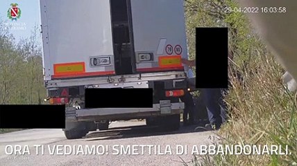 Il video-trappola che incastra chi getta rifiuti