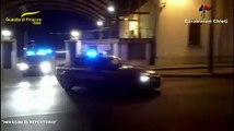 Il blitz di carabinieri e finanzieri scattato all'alba