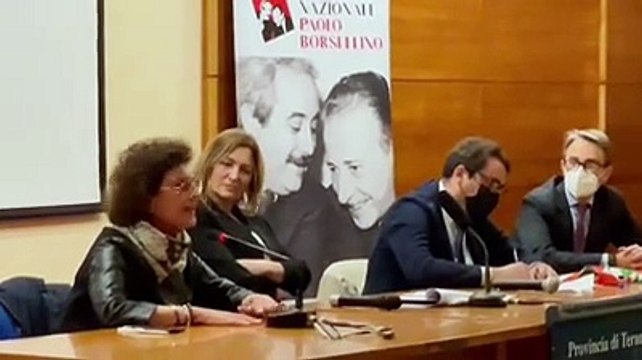 Parla Tina Montinaro, vedova di uno degli agenti della scorta di Falcone
