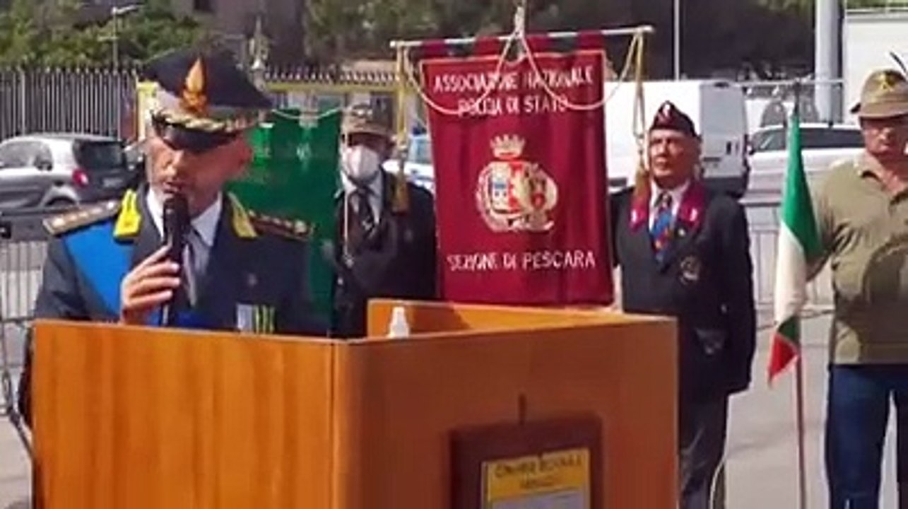La cerimonia della Guardia di finanza a Pescara