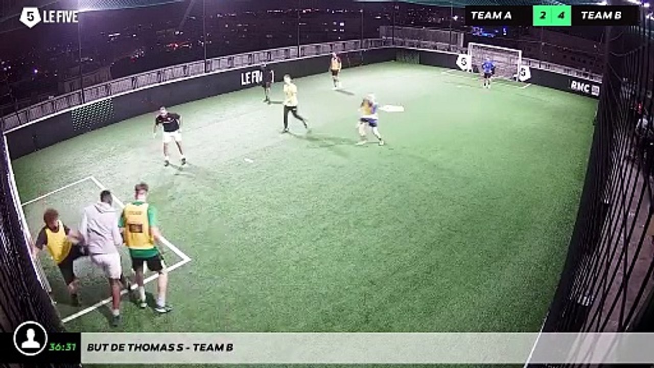 But de Thomas S - Team B