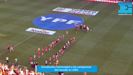 Estudiantes homenajeó a los campeones del mundo en UNO