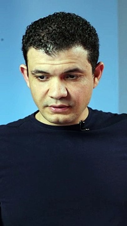 مين بيديك فلوس