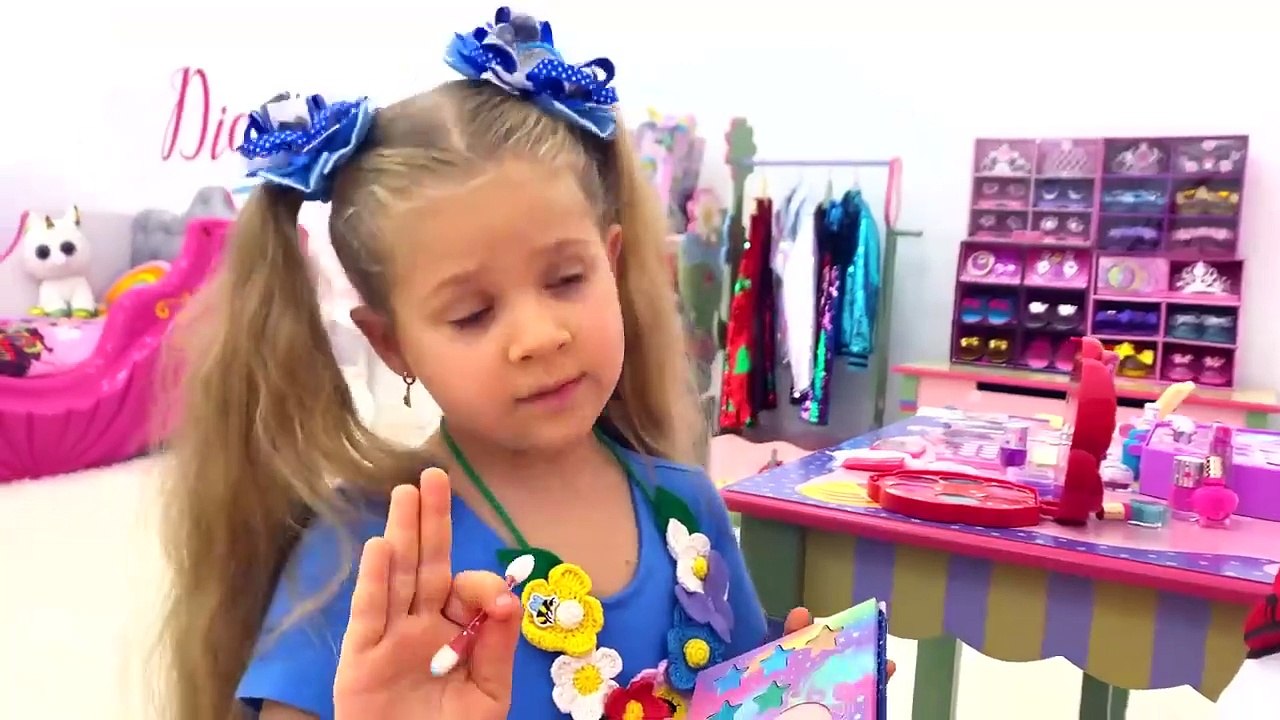 Diana Pretend Play with Kids Makeup kits