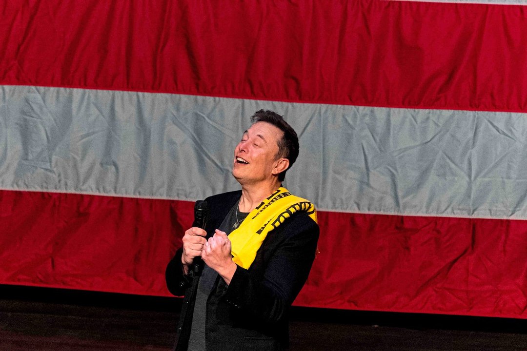 Musk will täglich eine Million Dollar verschenken