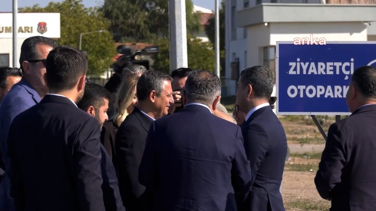 Özgür Özel'den, Selahattin Demirtaş'a ziyaret