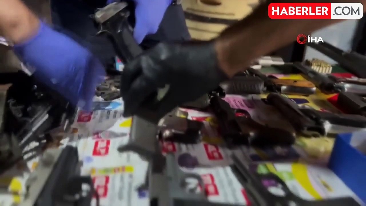 Çorlu'da Jandarma'dan Kaçak Silah ve Alkol Operasyonu