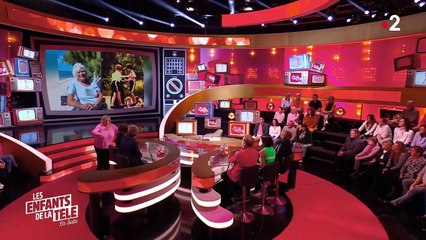 Aurélie Casse fond en larmes dans "Les enfants de la télé" présenté par Laurence Boccolini