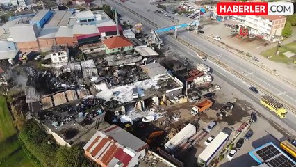 Sakarya'da Kauçuk Fabrikasında Yangın: 5 İş Yeri Kül Oldu