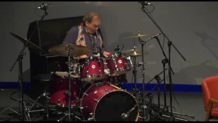 Tullio De Piscopo e la sua batteria celebrati al Premio Tenco