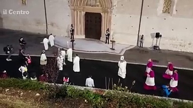 Perdonanza: aperta la Porta Santa, si rinnova il Giubileo aquilano