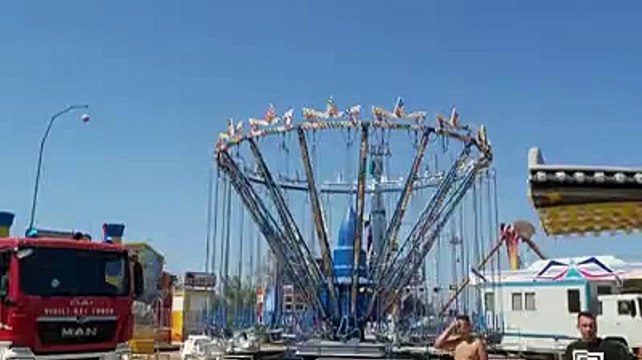 Incendio a Montesilvano, elicottero in azione per spegnere le fiamme