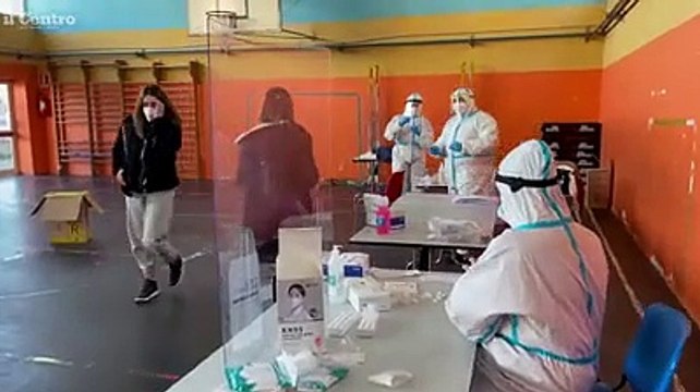Pronti, via: il primo giorno dei tamponi nelle scuole di Teramo