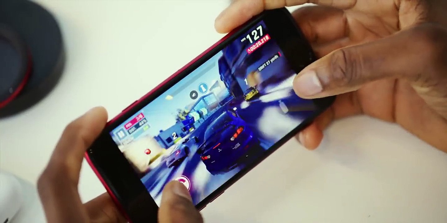 iPhone SE (2022) Review Old Dog. New Trick. Vidéo Dailymotion