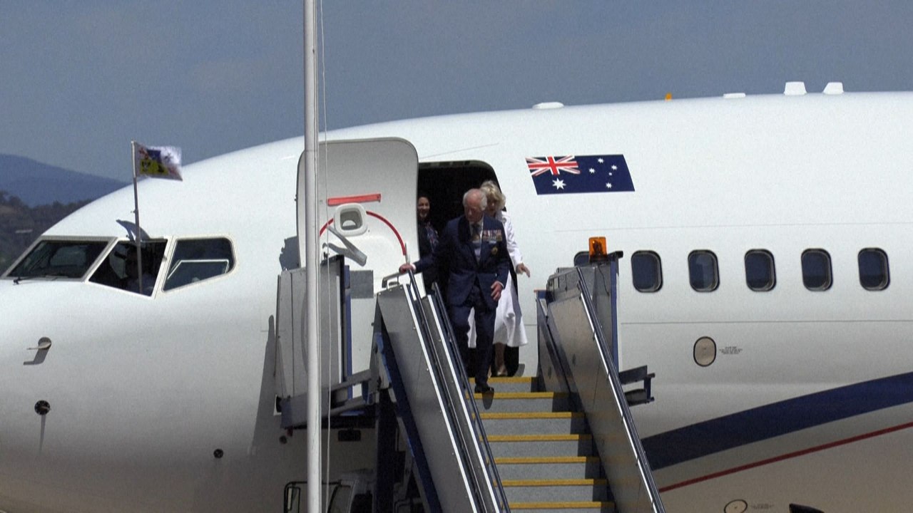 Visite du Roi Charles à Canberra : climat et hommages militaires au programme
