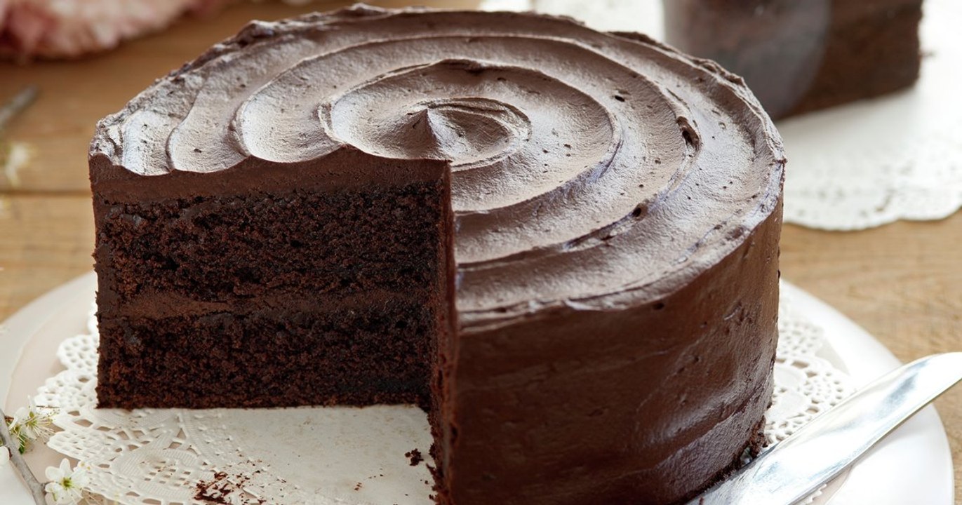 Pastel De Chocolate Esponjoso - Cocina Fácil